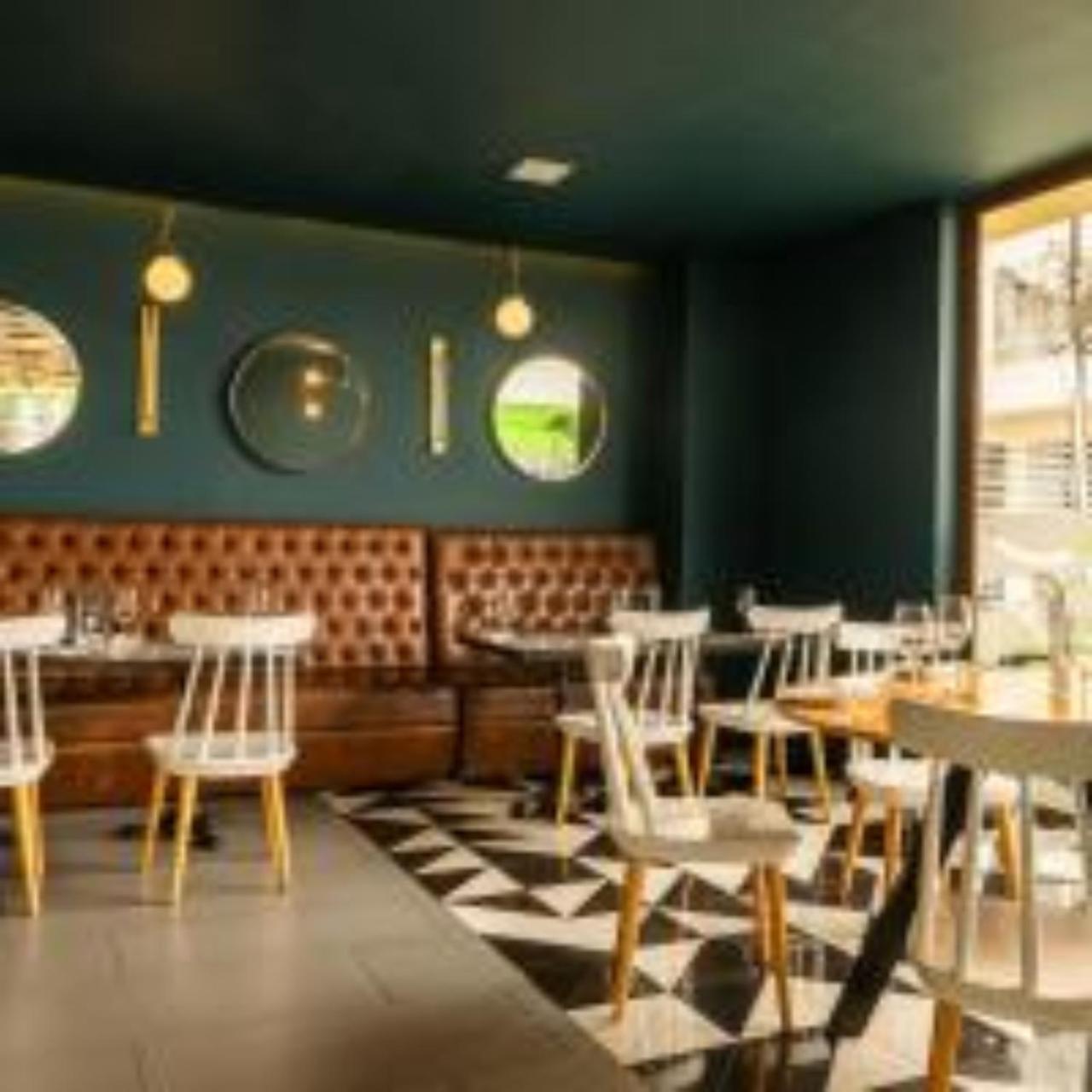 Quo Quality Hotel Manizales Esterno foto Restaurant interior