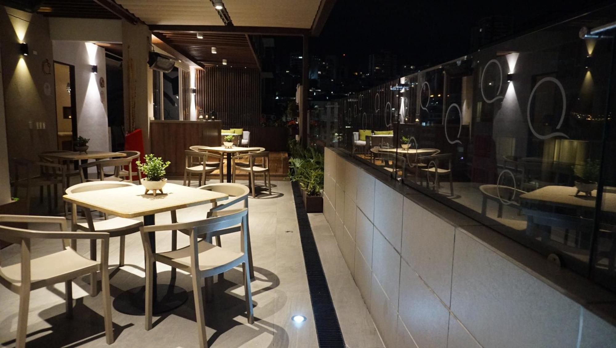 Quo Quality Hotel Manizales Esterno foto The interior of the lounge