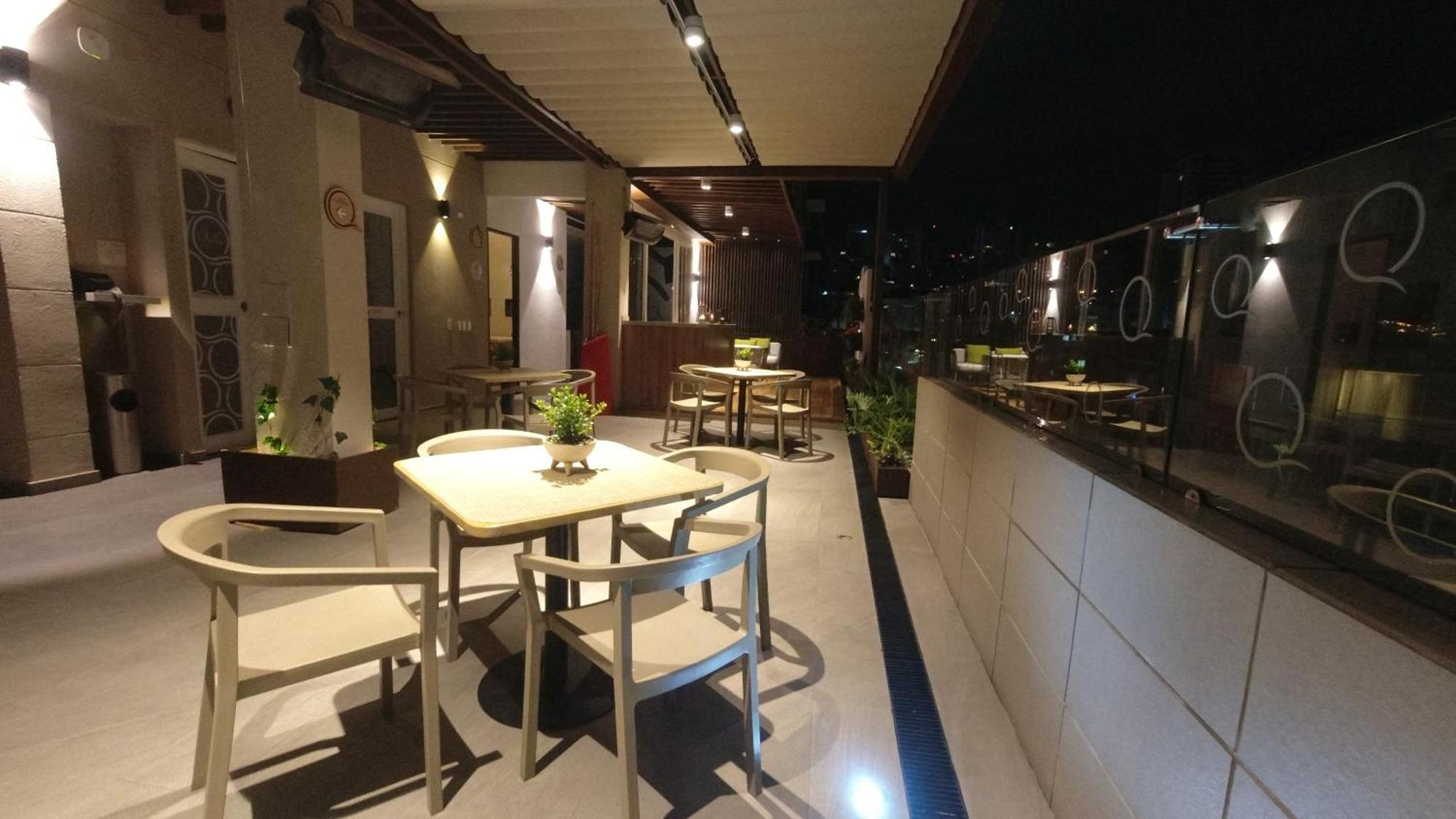 Quo Quality Hotel Manizales Esterno foto The interior of the lounge